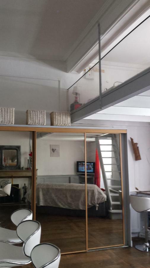 Coquet Studio En Mezzanine Nuit Pour 2 Personnes Apartamento Saint-Girons  Exterior foto